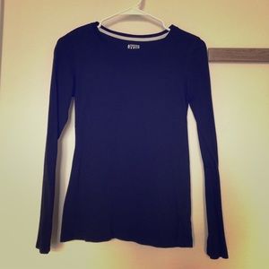 Black long sleeve tee